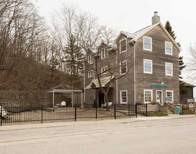 Cottage close to Little Beach, Port Stanley